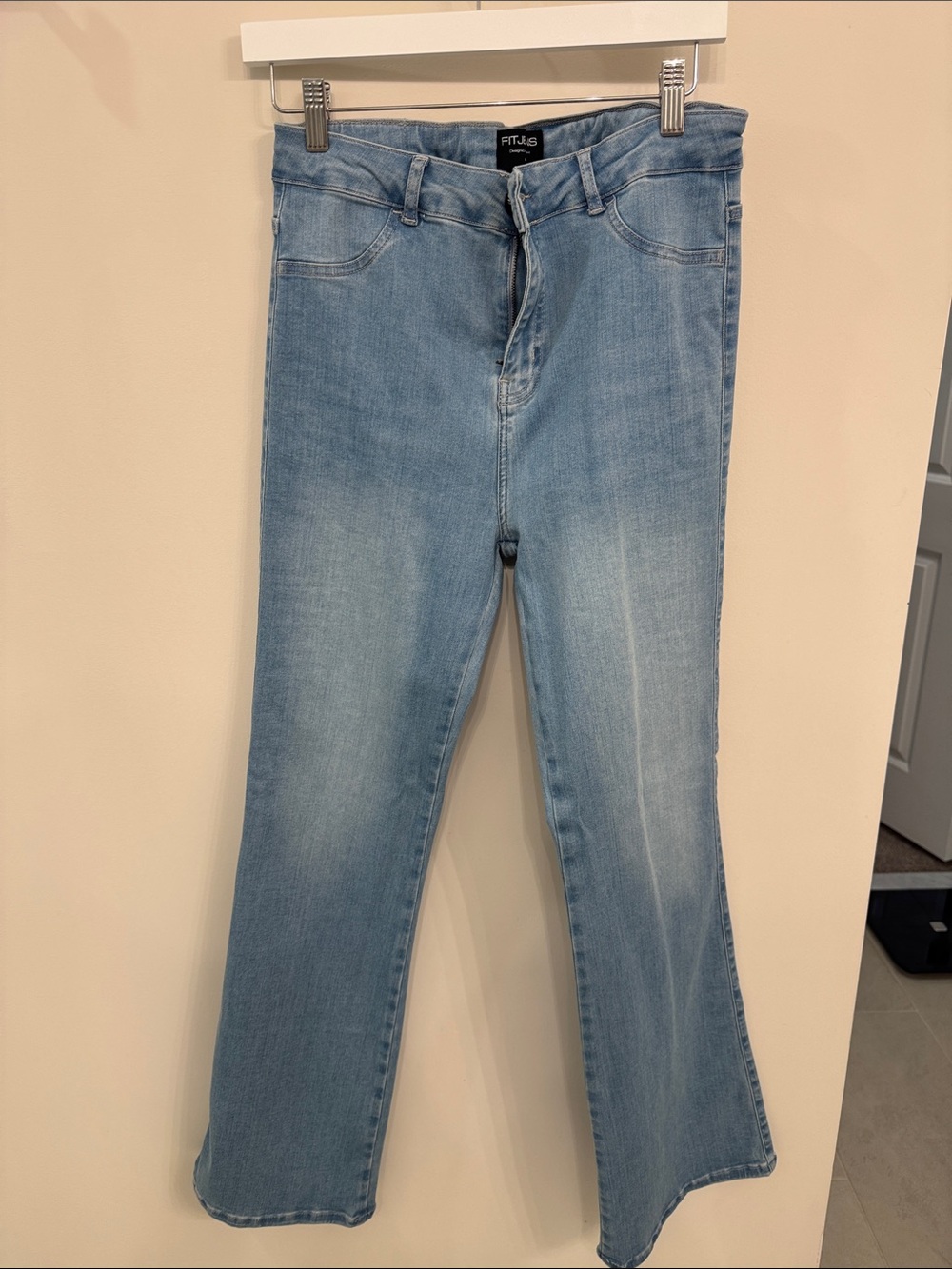 FITJES Light Blue Flare Jeans — Women’s Wide-Leg Denim